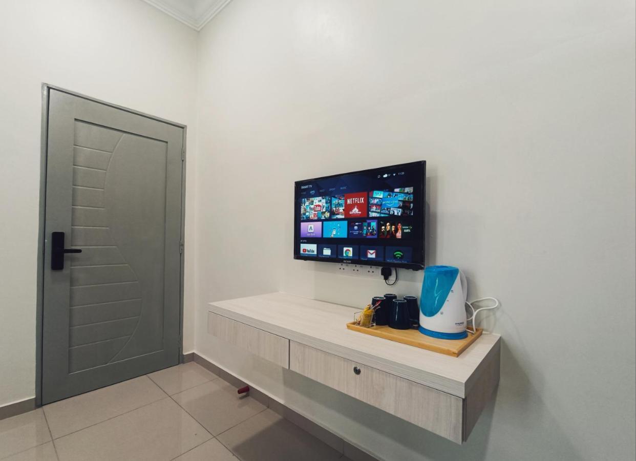 Dracaena With Swimming Pool, Hill View And 20 Minutes To Town Rumah tetamu