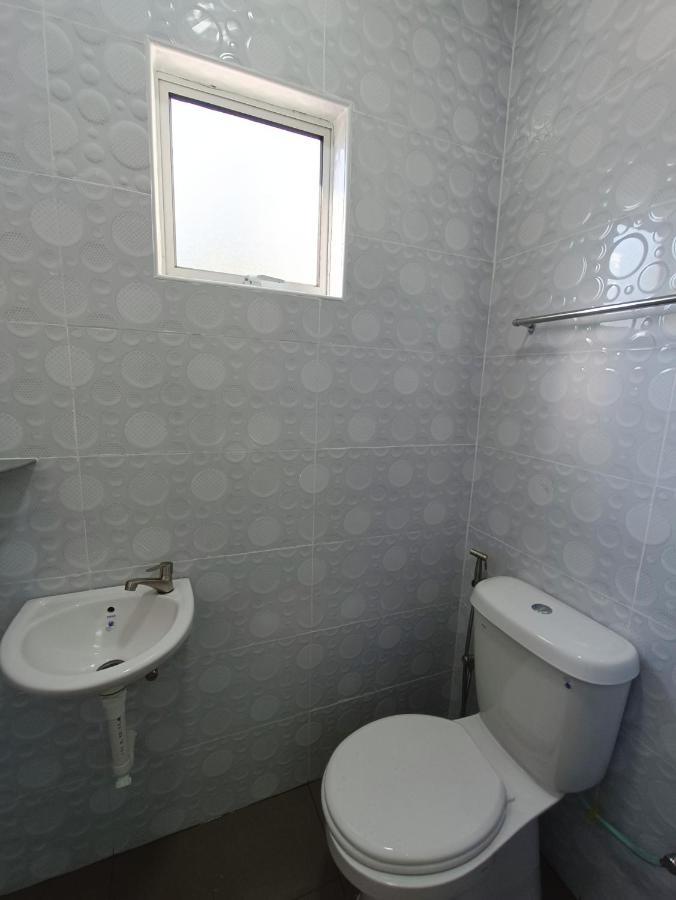 Dracaena With Swimming Pool, Hill View And 20 Minutes To Town Malacca