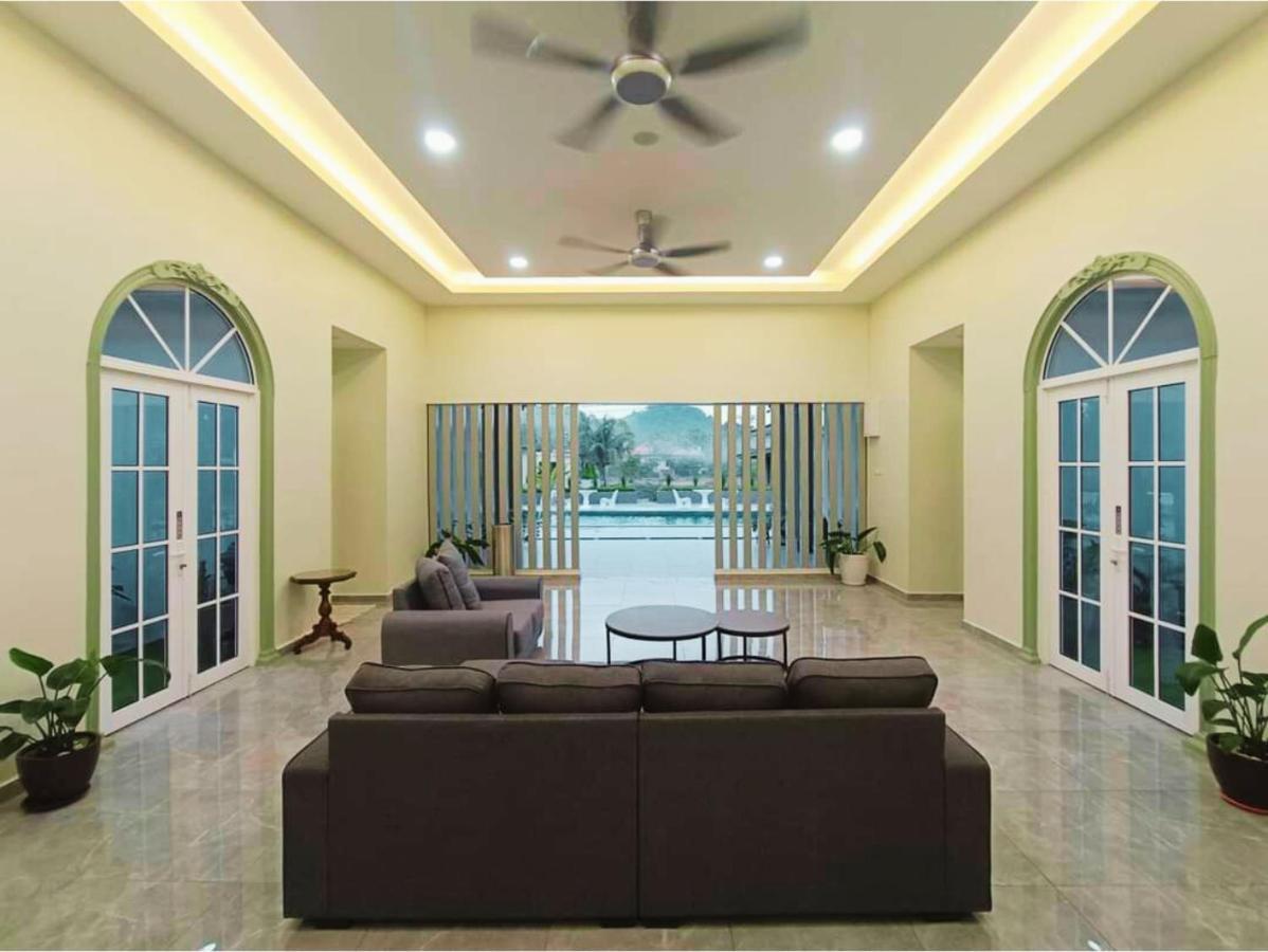 Dracaena With Swimming Pool, Hill View And 20 Minutes To Town Rumah tetamu *