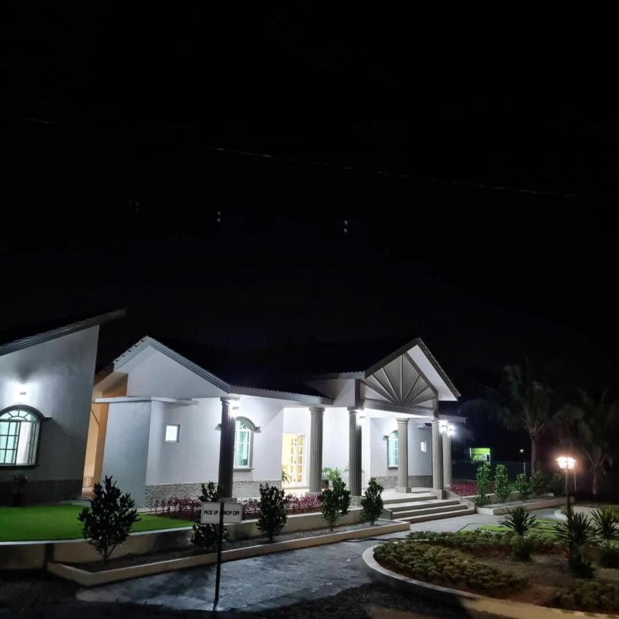 Dracaena With Swimming Pool, Hill View And 20 Minutes To Town Rumah tetamu Malacca