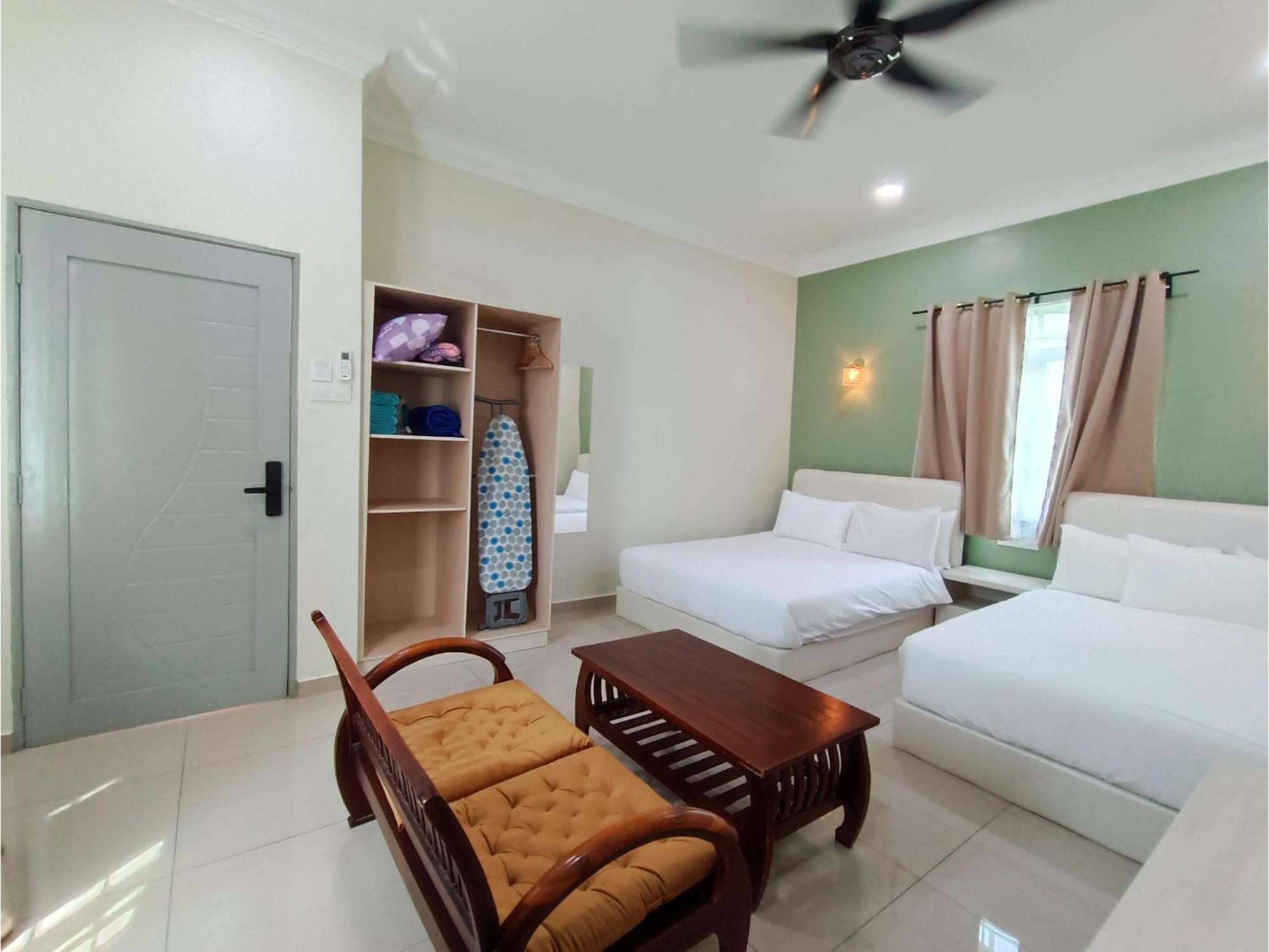 Dracaena With Swimming Pool, Hill View And 20 Minutes To Town Rumah tetamu