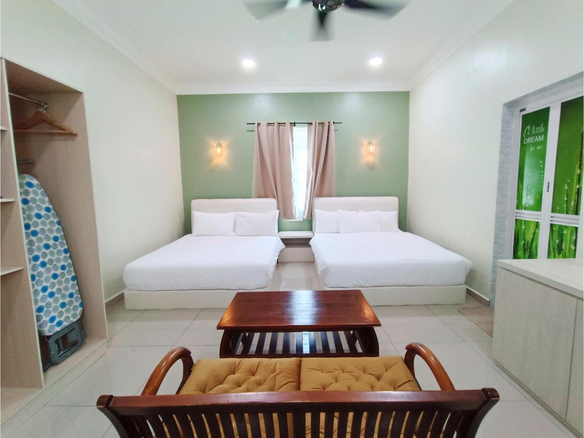 Dracaena With Swimming Pool, Hill View And 20 Minutes To Town * Malacca